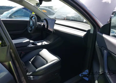 2022 Tesla Model Y Long Range Dual Motor All-Wheel Drive from USA, damaged, VIN 7SAYGDEEXNF367073